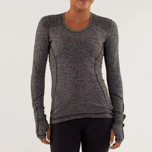 [10] Lululemon Star  Runner Long Sleeve Black